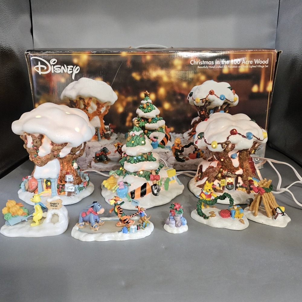 Disney Winnie The Pooh‎ Christmas in the 100 Acre Wood Lighted W/Box Tested!